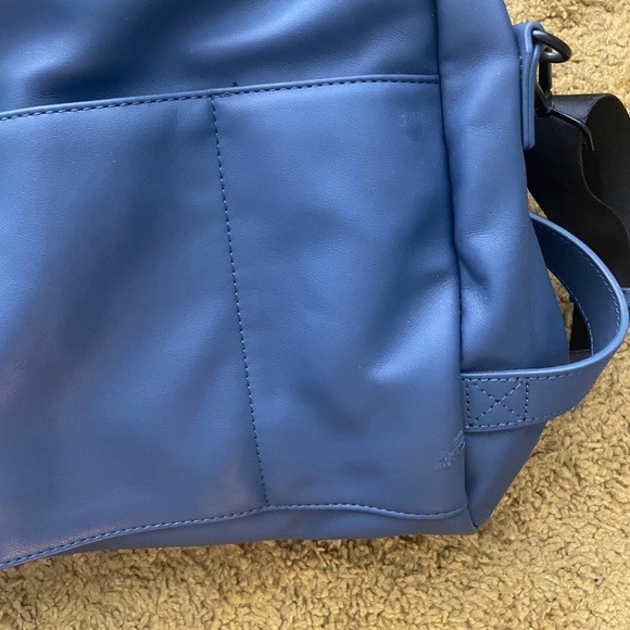 Calpak Hue Laptop Duffel in Atlantic *MINOR WEAR & TEAR* - Picture 4 of 10